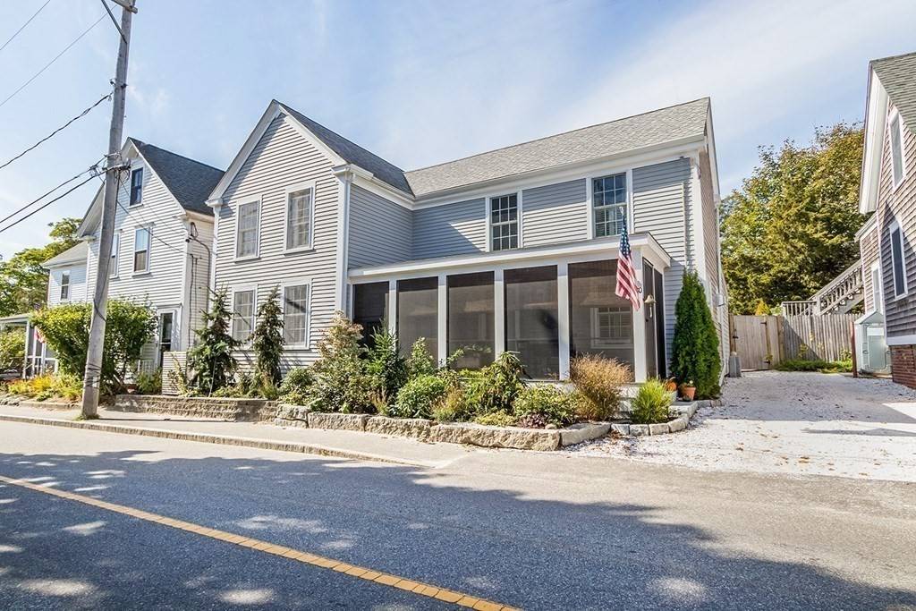 Wellfleet, MA 02667,180 Commercial Street