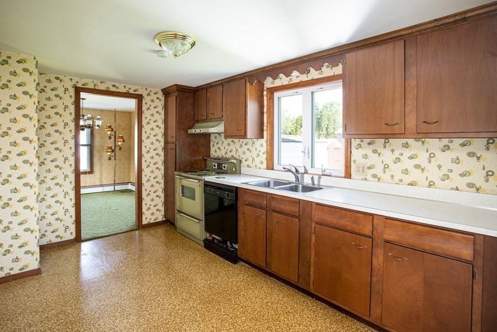 Somerset, MA 02726,140 Riley Ave