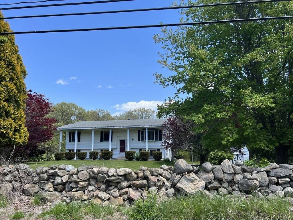 Westport, MA 02790,702 Horseneck Rd