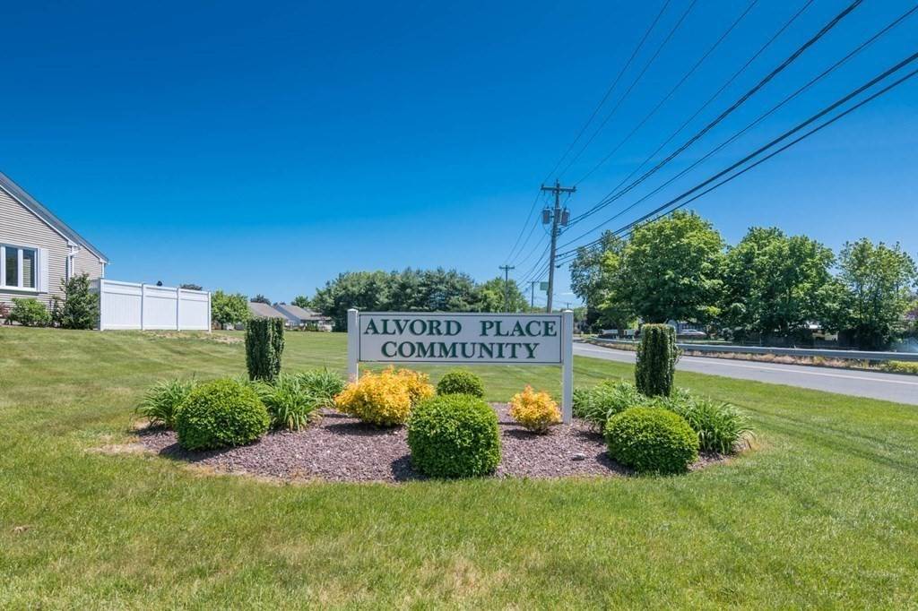 South Hadley, MA 01075,506 Alvord Pl #506