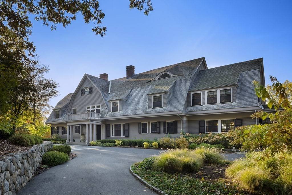 Concord, MA 01742,235 Nashawtuc Rd