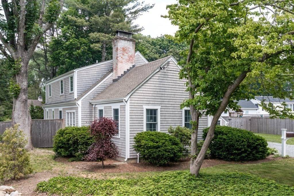 East Greenwich, RI 02818,15 Harwood Road