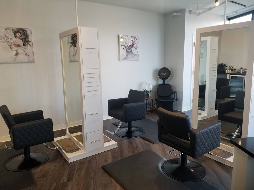 Peabody, MA 01960,168 Washington St #Salon