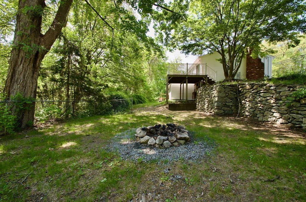 Smithfield, RI 02917,153 Pleasant View