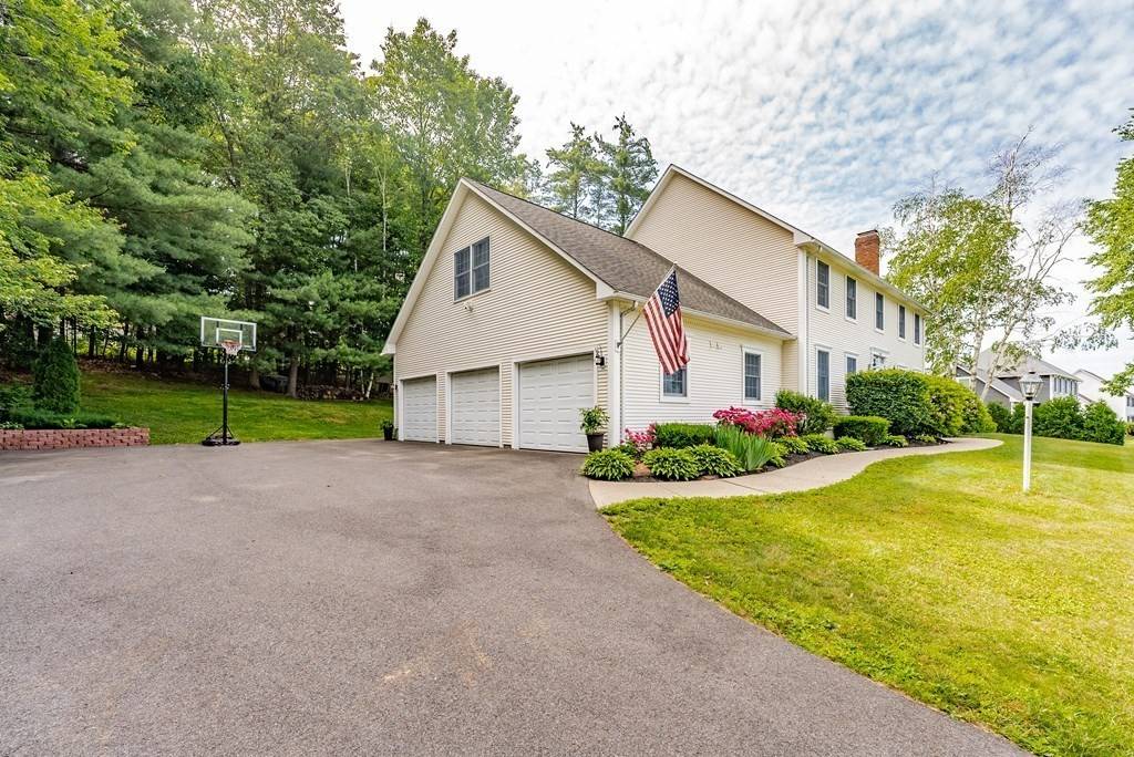 East Longmeadow, MA 01028,246 Canterbury Cir