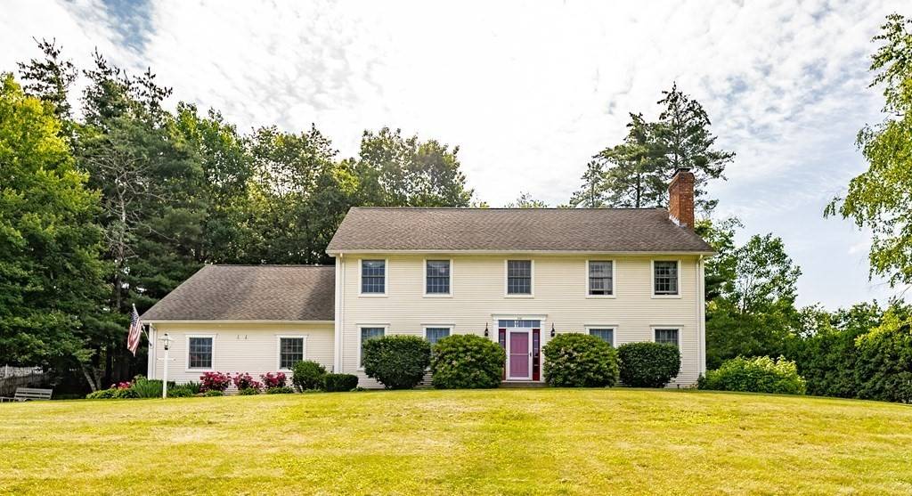 East Longmeadow, MA 01028,246 Canterbury Cir