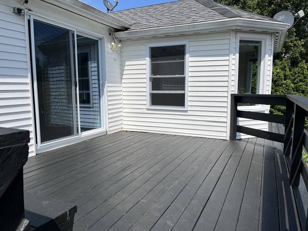 Deerfield, MA 01373,123 Lee Rd