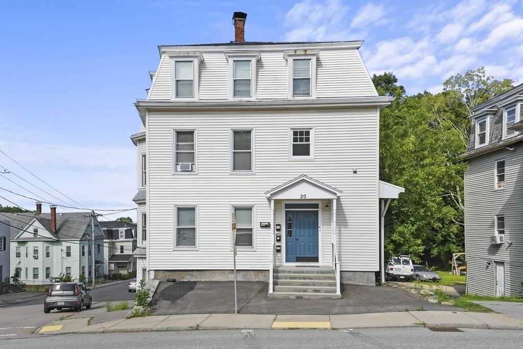 Spencer, MA 01562,20 Maple Street