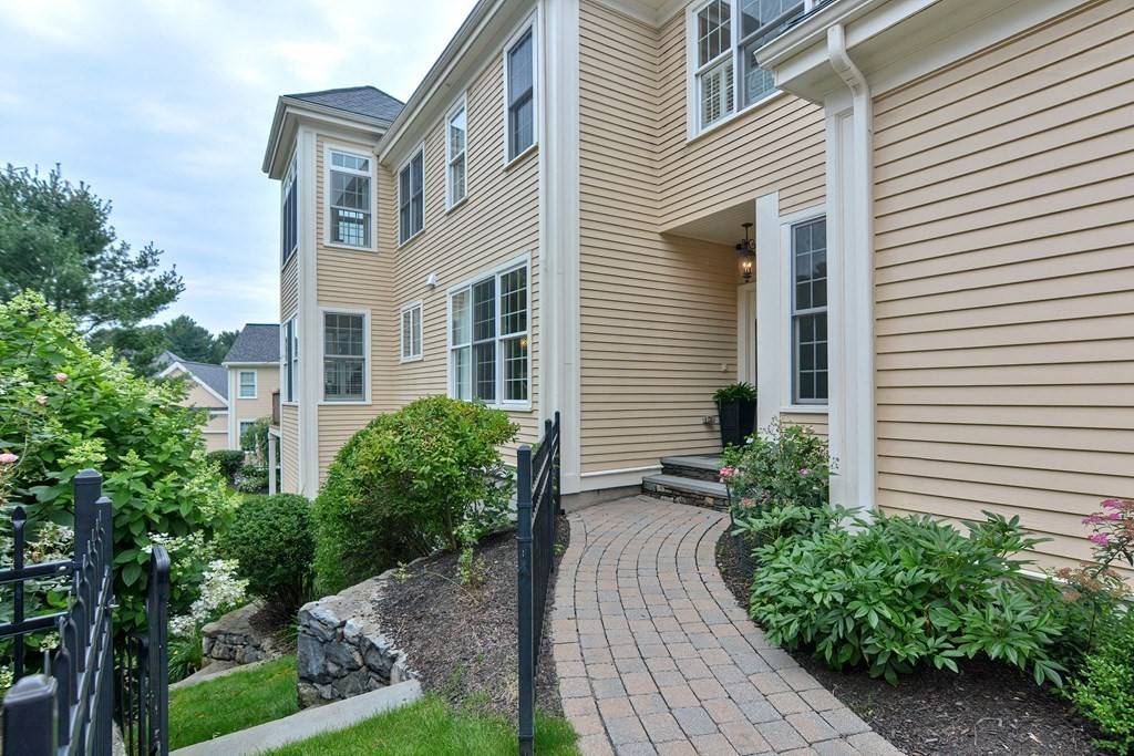 Sutton, MA 01590,35 Clubhouse Way #35