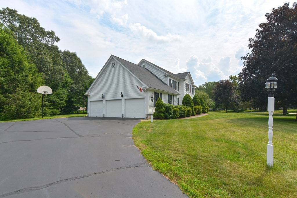 Wrentham, MA 02093,120 Laurie Lane