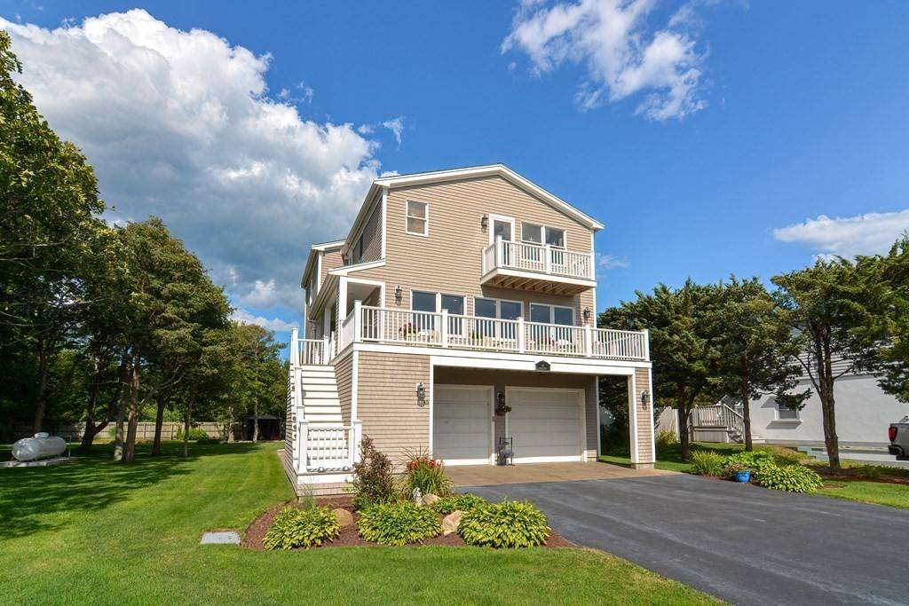 Fairhaven, MA 02719,45 Balsam Street