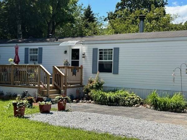 Pepperell, MA 01463,18 Maple St. #13