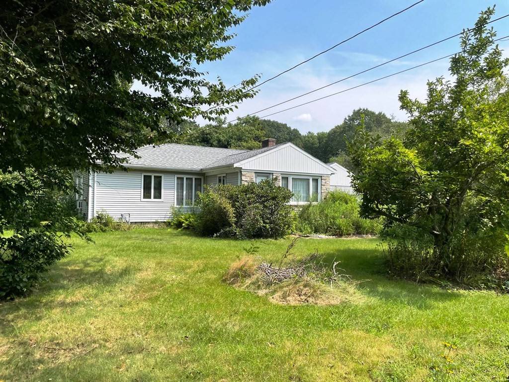 Norton, MA 02766,22 Maple St