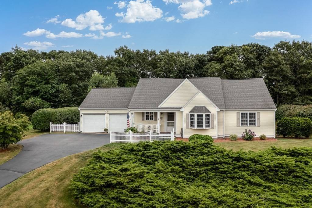 Bourne, MA 02562,8 Ocean Pines Dr