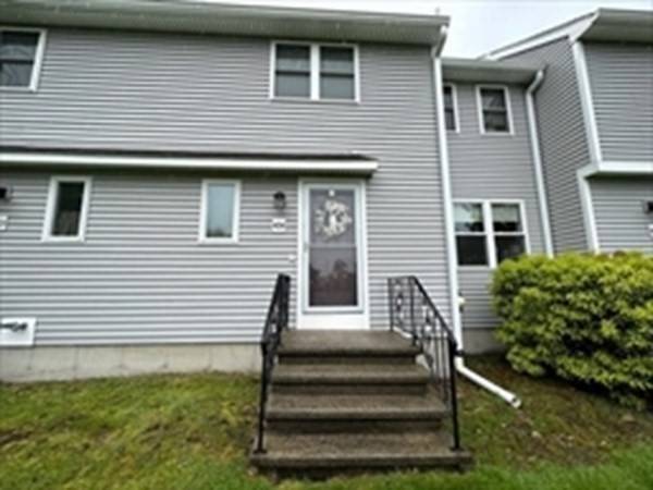 Tyngsborough, MA 01879,404 Pondview Place #404