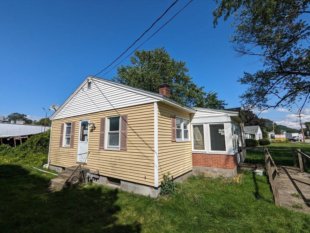 Deerfield, MA 01373,24 Elm St