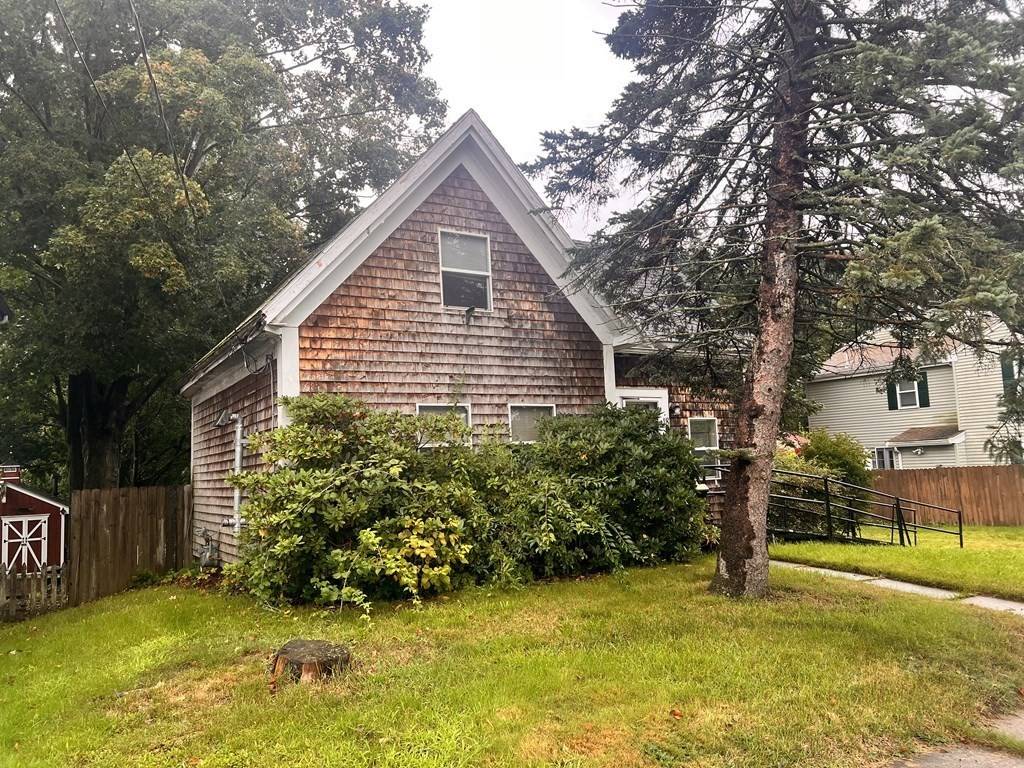 Whitman, MA 02382,18 Erin St