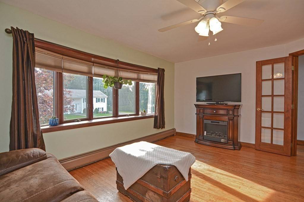 Taunton, MA 02780,24 Mary Dr