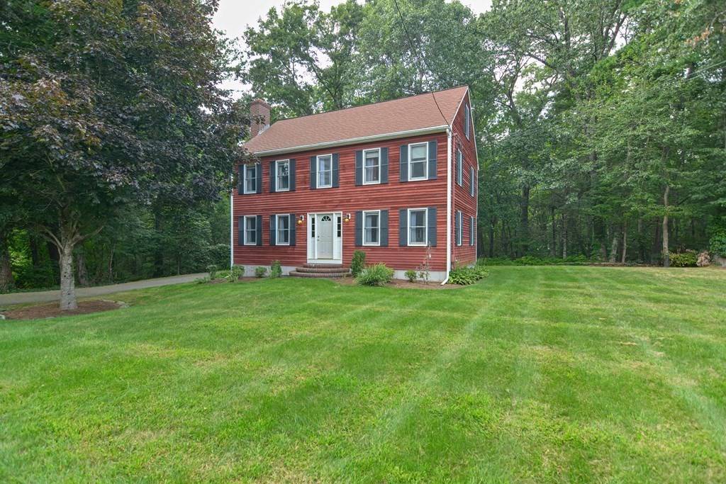 Norton, MA 02766,22 Strawstone Lane