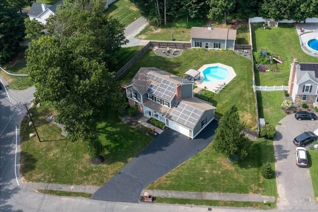 Ludlow, MA 01056,7 Parker Ln