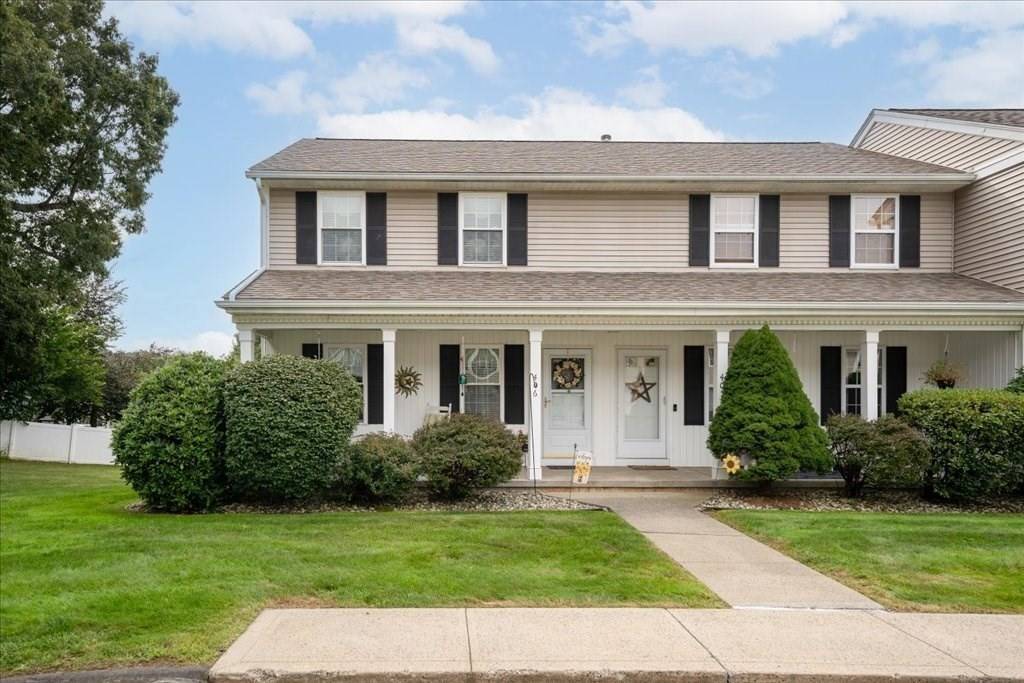 Ludlow, MA 01056,665 Center Street #406