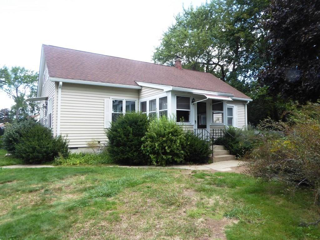 South Hadley, MA 01075,30 Boynton Avenue