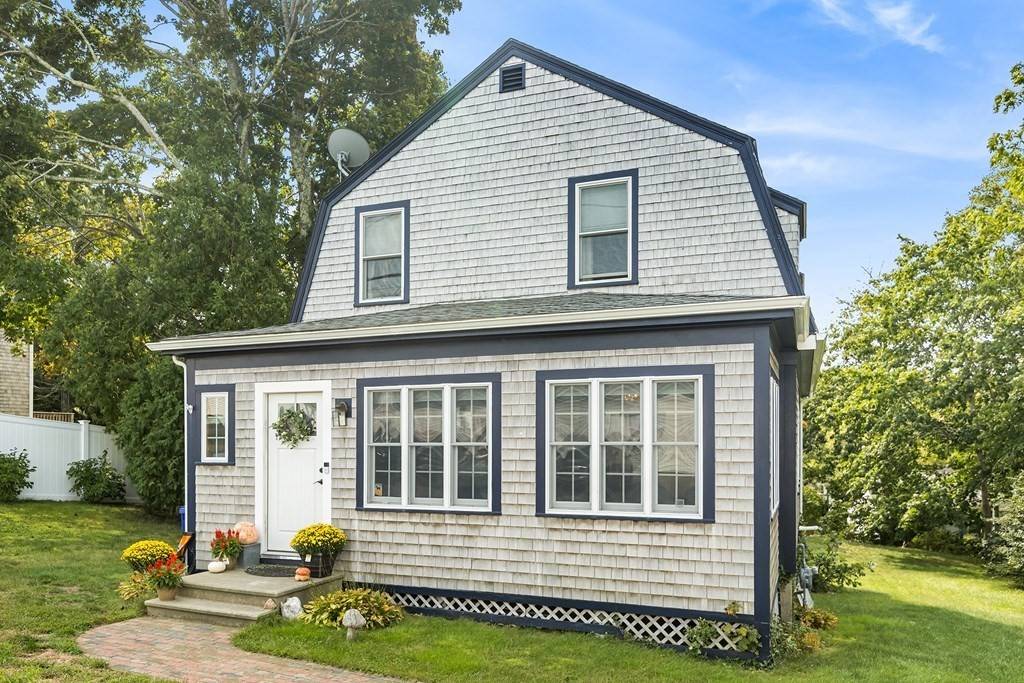 Bourne, MA 02532,10 Cotuit Rd