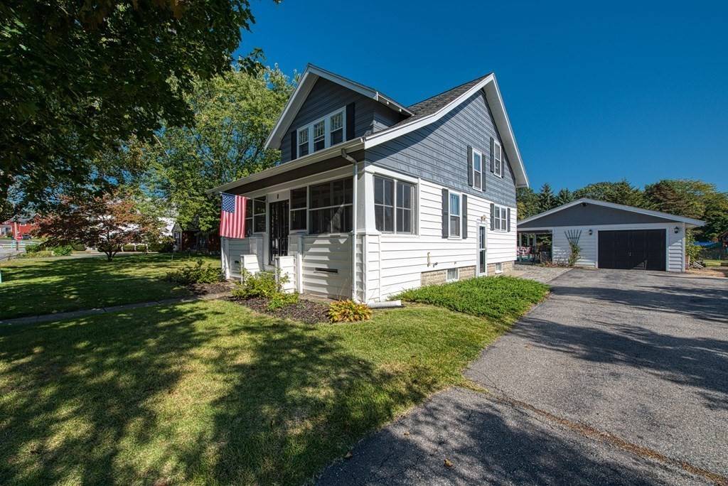 Taunton, MA 02780,8 Clifford Street