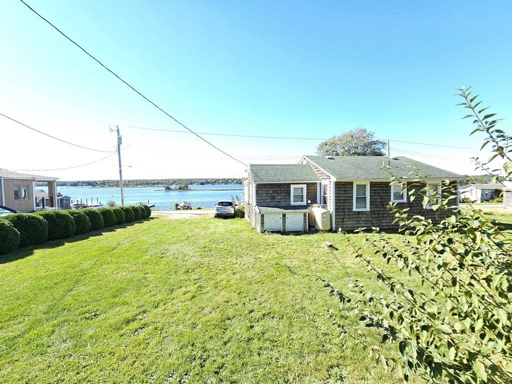 Westport, MA 02790,99 Sylvias Lane