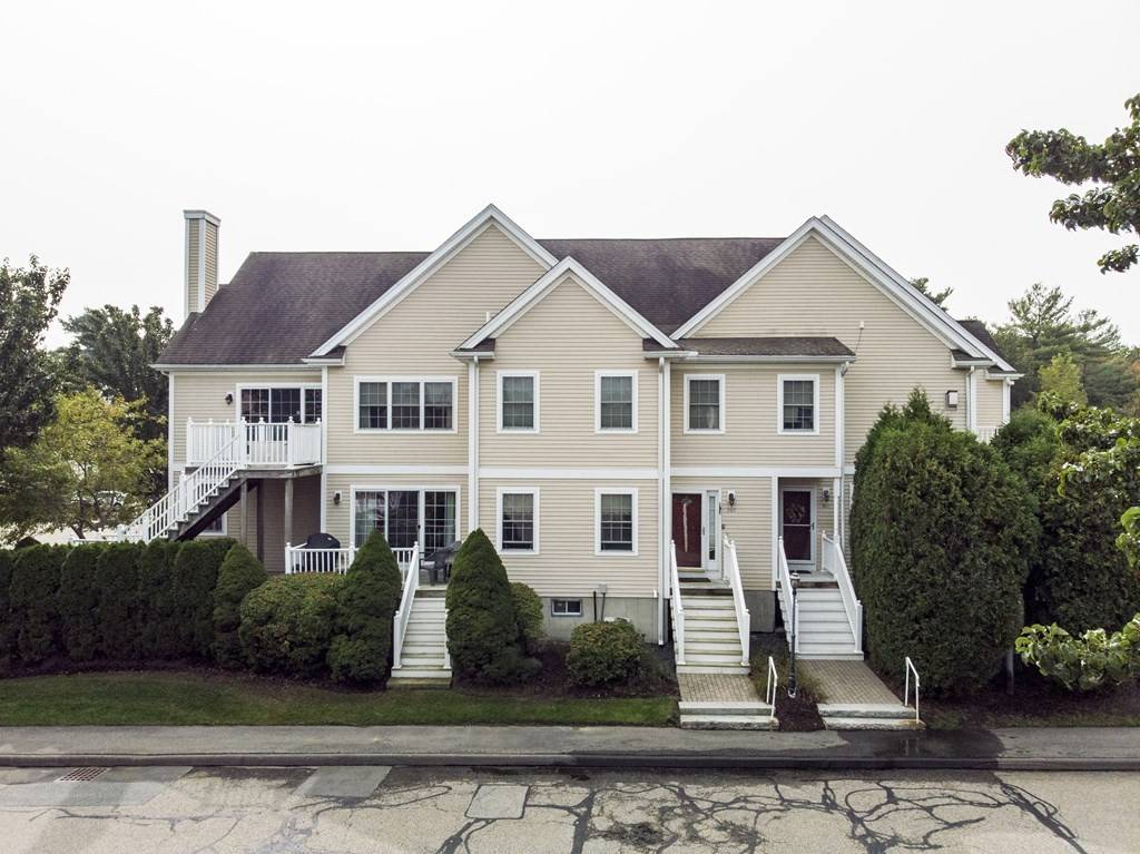 Abington, MA 02351,303 Hampton Way #303