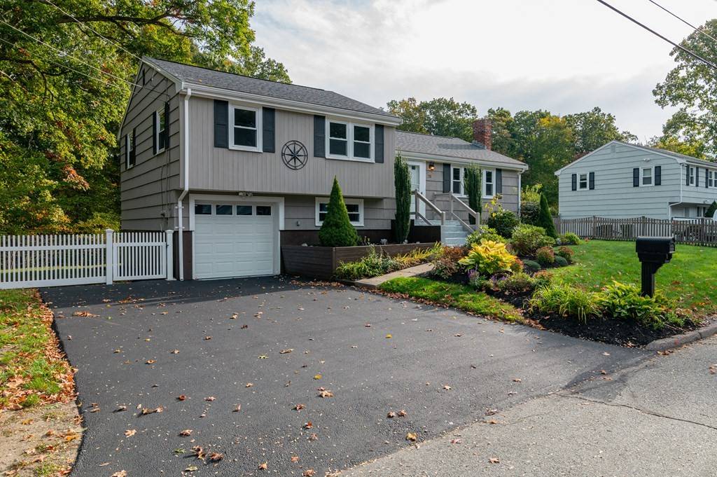 Stoughton, MA 02072,73 Laura Ln