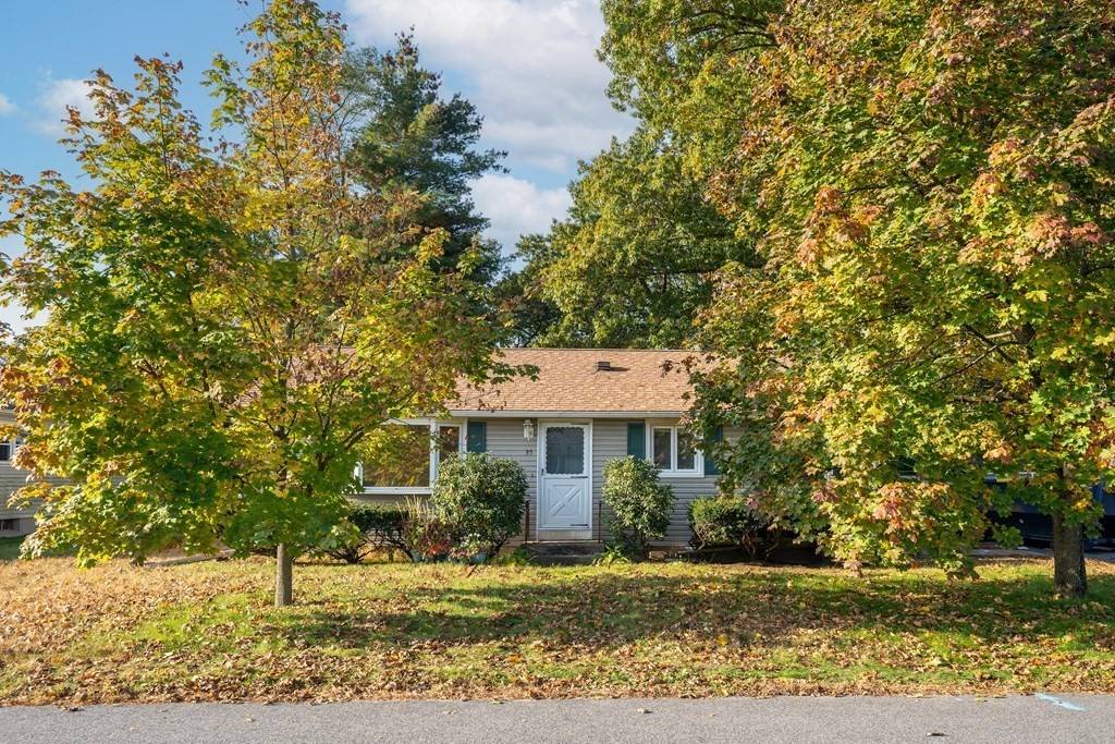 Ludlow, MA 01056,35 Mckinley Avenue