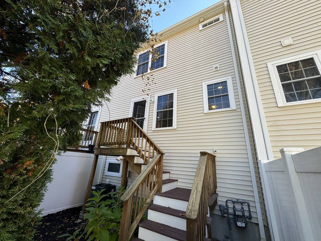 Rockland, MA 02370,61 Boxberry Lane #61