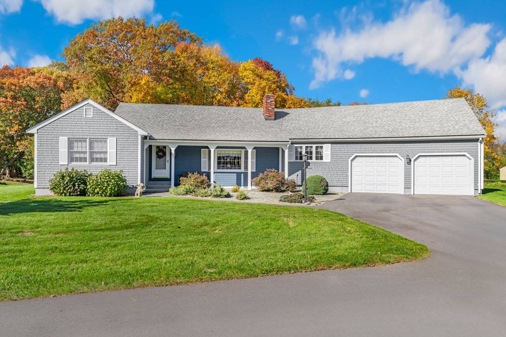 Seekonk, MA 02771,142 Meadowlark Dr