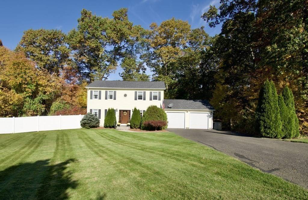 Ludlow, MA 01056,17 Chadbourne Cir