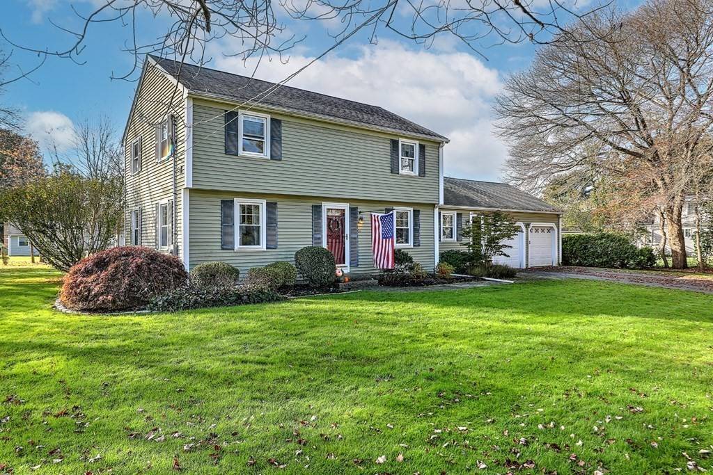 Seekonk, MA 02771,15 Chestnut Hill Dr