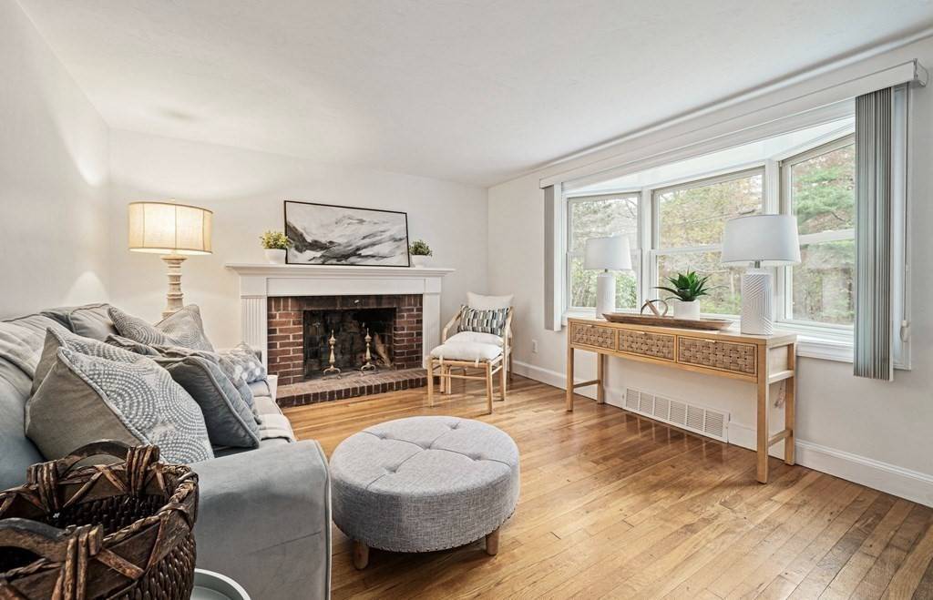 Hanover, MA 02339,330 Webster St