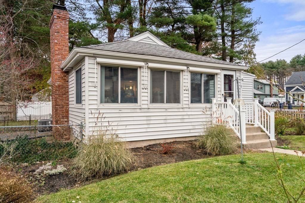 Norton, MA 02766,5 Lagoon Lane