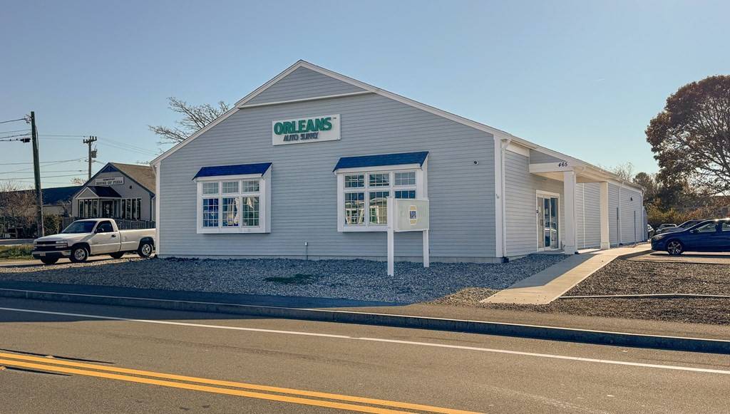 Dennis, MA 02639,465 Main St