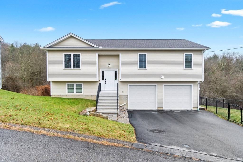 Spencer, MA 01562,6 Valley View Dr