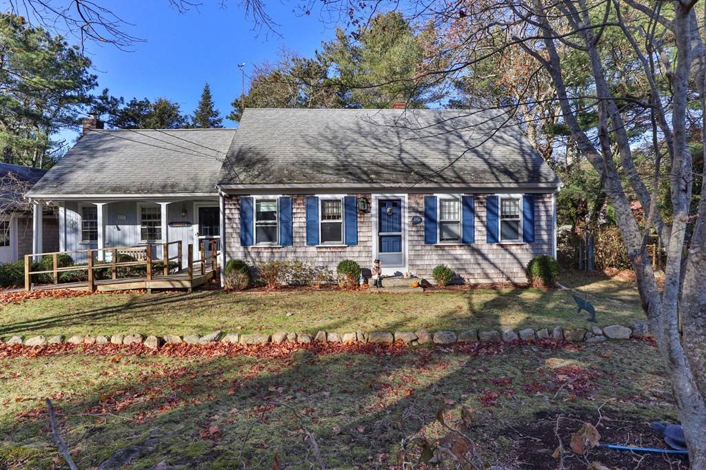 Dennis, MA 02638,10 Boulder Drive