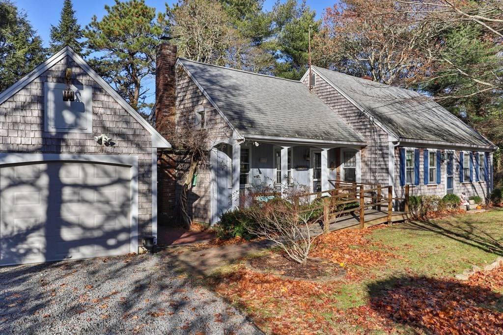 Dennis, MA 02638,10 Boulder Drive