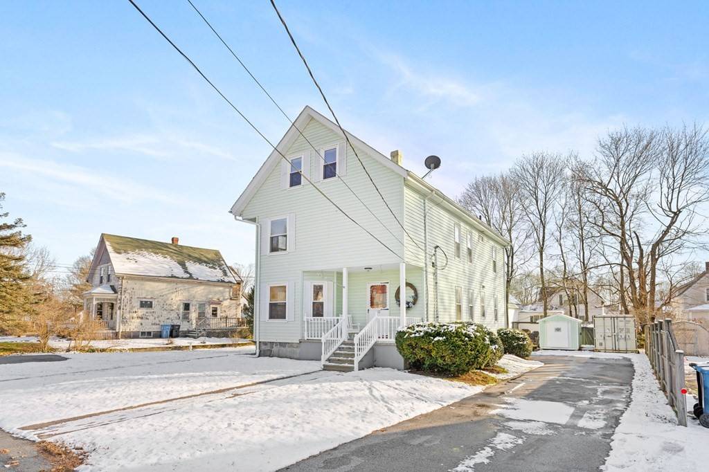 Whitman, MA 02382,32 Carleton St