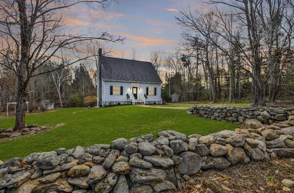 Mont Vernon, NH 03057,10 Upton Rd