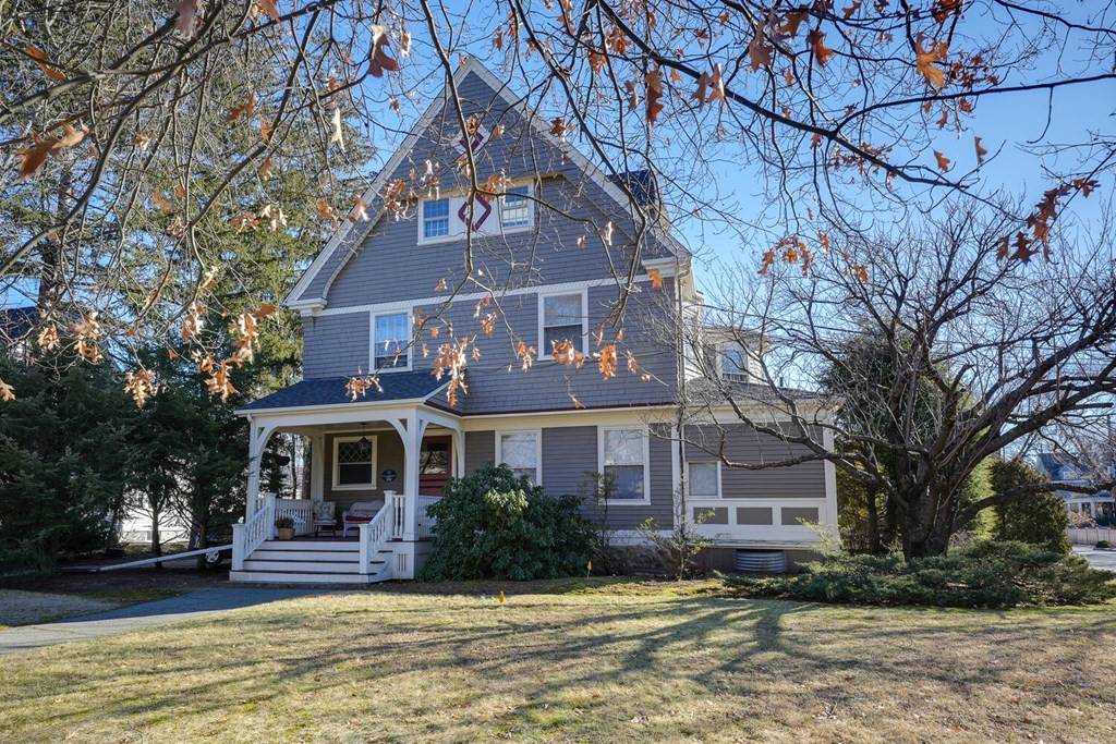 Arlington, MA 02476,100 Pleasant St #14