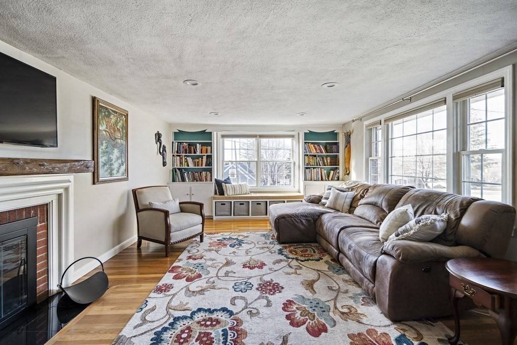 Norwood, MA 02062,12 Westview Drive