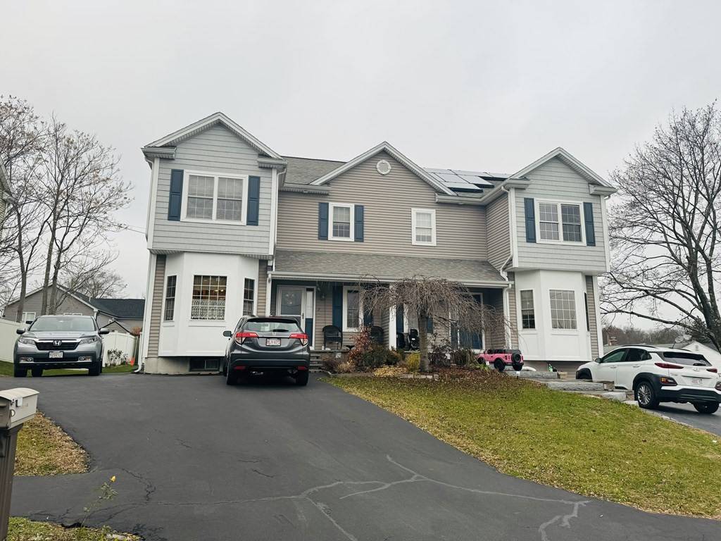 Milford, MA 01757,7 Maria Cir #7