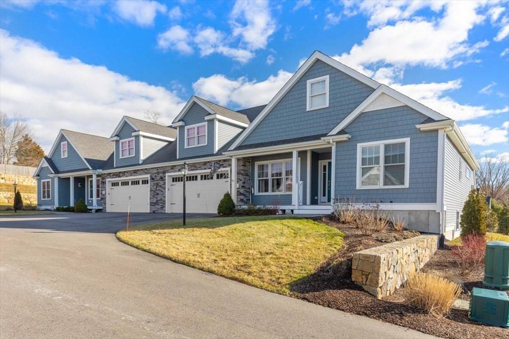 Lakeville, MA 02347,31 Country Club Ln #31