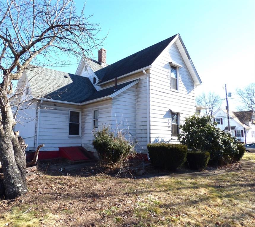 Ludlow, MA 01056,181 East St