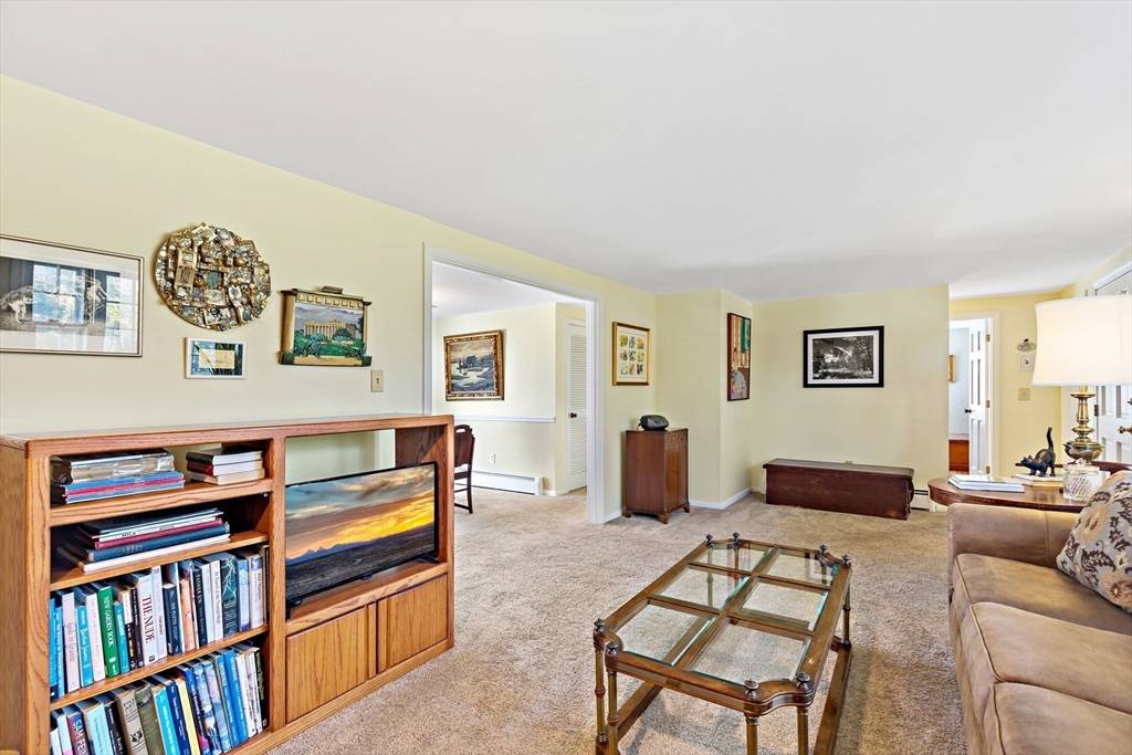 Barnstable, MA 02632,293 River View Ln